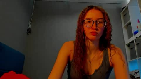 Snapshot of internetsexplorer chatting on 04.10.26 Bernadette Join online show from 04.10.26