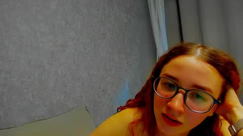 Snapshot of internetsexplorer chatting on 05.02.26 Bernadette Join online show from 05.02.26