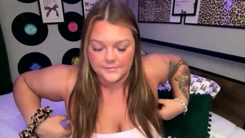 Snapshot of interracialfun379687 chatting on 04.29.26 interracialfun379687 online show from 04.29.26