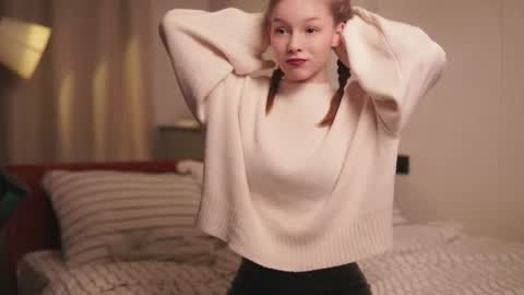 Avie online show from 03.10.26