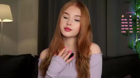 Snapshot of inthelabyrinthsofmysoul chatting on 02.11.25 Ellie online show from 02.11.25