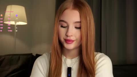 Snapshot of inthelabyrinthsofmysoul chatting on 02.12.25 Ellie online show from 02.12.25