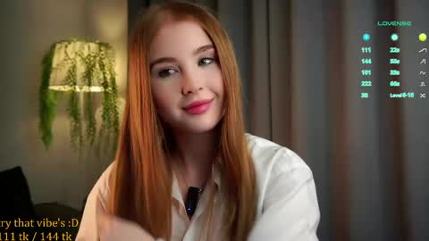 Snapshot of inthelabyrinthsofmysoul chatting on 02.20.25 Ellie online show from 02.20.25