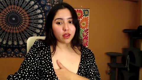 Snapshot of intimatetales chatting on 01.05.25 Africa online show from 01.05.25