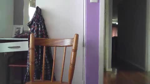 Snapshot of inxs2much chatting on 09.20.25 inxs2much online show from 09.20.25