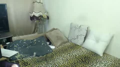 irenalegs online show from 12.08.24