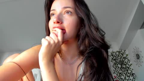 Snapshot of irenevon chatting on 01.28.25 Ir s room online show from 01.28.25