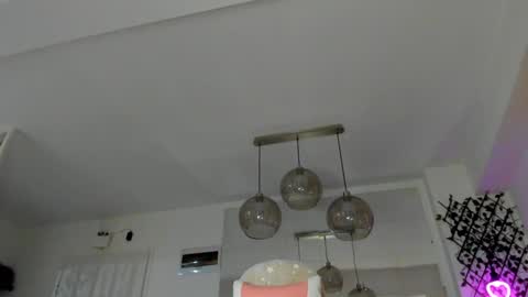 Snapshot of irenevon chatting on 02.05.25 Ir s room online show from 02.05.25