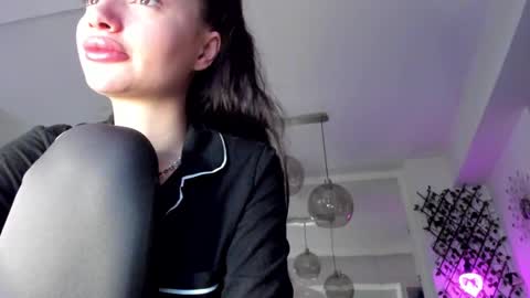 Snapshot of irenevon chatting on 02.16.25 Ir s room online show from 02.16.25
