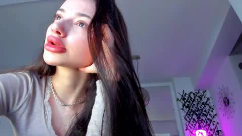 Snapshot of irenevon chatting on 02.26.25 Ir s room online show from 02.26.25