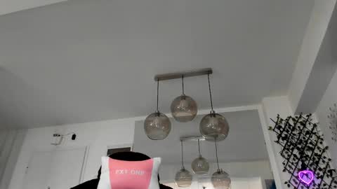 Snapshot of irenevon chatting on 03.09.25 Ir s room online show from 03.09.25