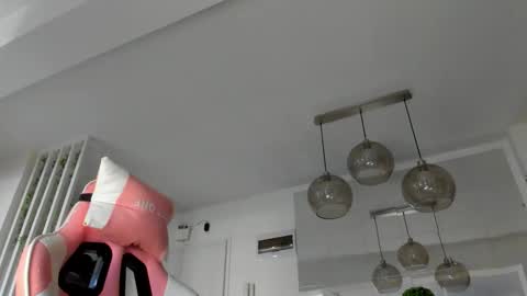 Snapshot of irenevon chatting on 09.14.25 Ir s room online show from 09.14.25