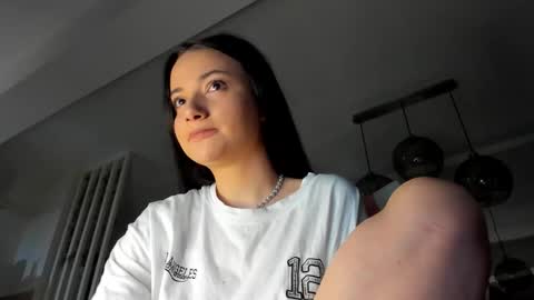 Snapshot of irenevon chatting on 10.13.25 Ir s room online show from 10.13.25
