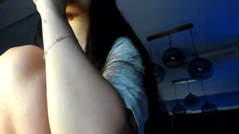 Snapshot of irenevon chatting on 10.14.25 Ir s room online show from 10.14.25
