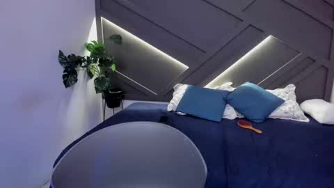 Snapshot of iriis_rosse chatting on 01.24.25 Iris Rosse online show from 01.24.25