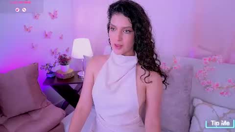 Snapshot of iris_laurent chatting on 07.14.26 Maia Glow online show from 07.14.26