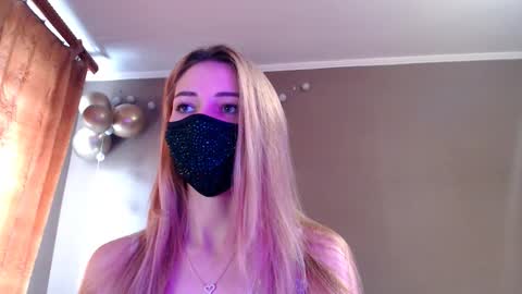 Lily online show from 11.23.25