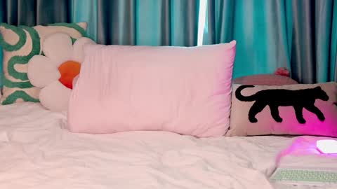 Snapshot of iris_nightingale chatting on 01.25.25 Rhaenyra online show from 01.25.25