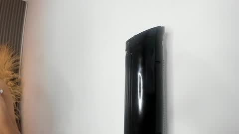 Snapshot of iris_quinn_ chatting on 09.11.25 Iris  online show from 09.11.25