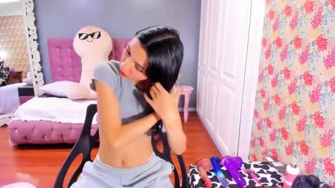 Iris online show from 03.04.25