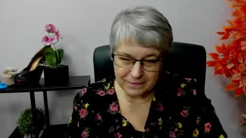 I R I S online show from 12.02.24