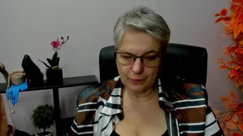 I R I S online show from 12.18.24