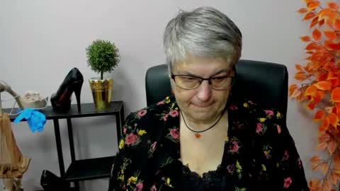 I R I S online show from 12.30.24