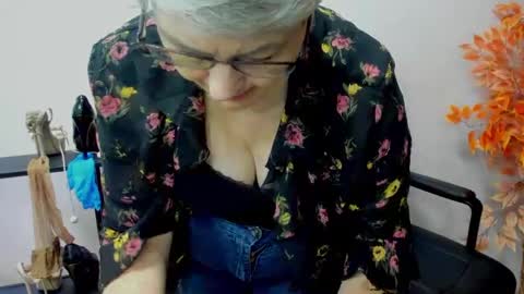 I R I S online show from 01.14.25