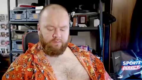 Snapshot of irishdaddy24 chatting on 06.18.26 twitter theirishman205 online show from 06.18.26