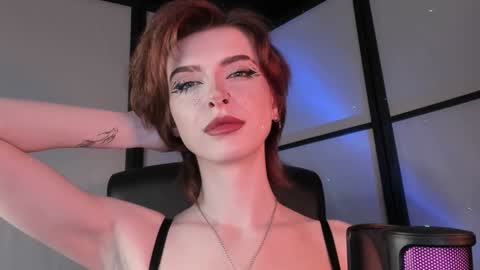 Miss Iris Fansly Miss Iris new inst.  online show from 01.10.25