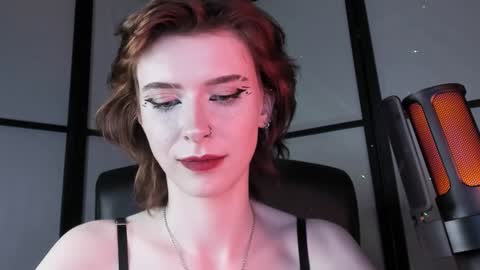 Miss Iris Fansly Miss Iris new inst.  online show from 01.22.25