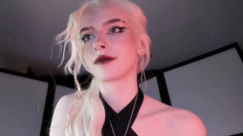 Miss Iris Fansly Miss Iris new inst.  online show from 01.26.25