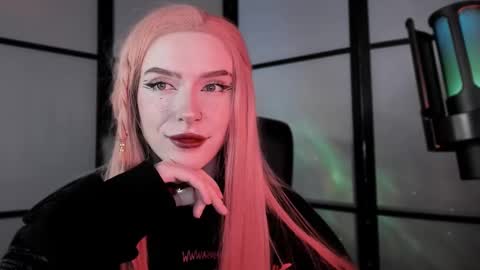 Miss Iris Fansly Miss Iris new inst.  online show from 02.20.25