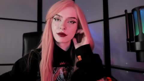 Miss Iris Fansly Miss Iris new inst.  online show from 02.21.25