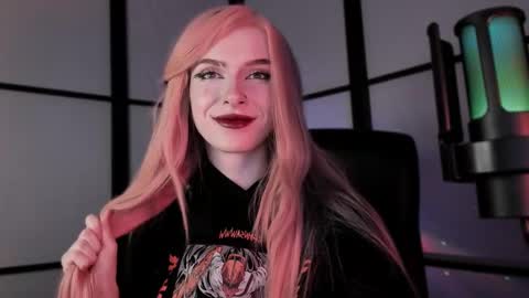 Miss Iris Fansly Miss Iris new inst.  online show from 02.21.25