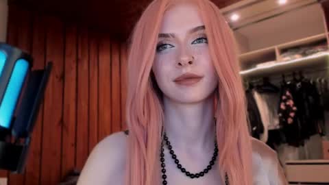 Miss Iris Fansly Miss Iris new inst.  online show from 03.09.25