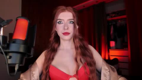 Miss Iris Fansly Miss Iris new inst.  online show from 10.04.25