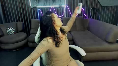 Iris online show from 09.21.25