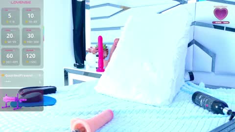 Snapshot of irissross chatting on 02.03.25 Iris online show from 02.03.25