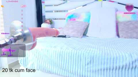 Snapshot of irissross chatting on 03.05.25 Iris online show from 03.05.25