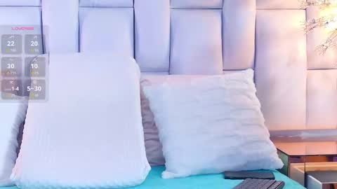 Snapshot of irissross chatting on 10.02.25 Iris online show from 10.02.25