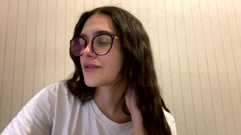 irisss31 online show from 02.13.25