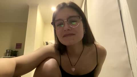 Snapshot of irisss31 chatting on 05.23.26 irisss31 online show from 05.23.26