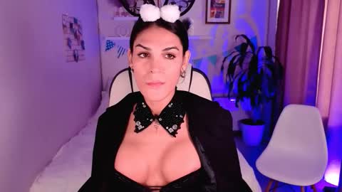 Snapshot of irma_dust chatting on 10.16.25  IRMA  FOLLOW ME  online show from 10.16.25