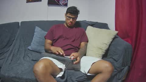 Snapshot of ironvelour chatting on 02.12.26 ironvelour online show from 02.12.26