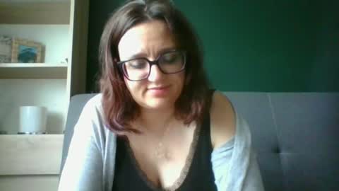 Snapshot of irresistibleparis chatting on 06.15.26 Paris online show from 06.15.26