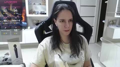 Irwi Tomboy online show from 10.29.25