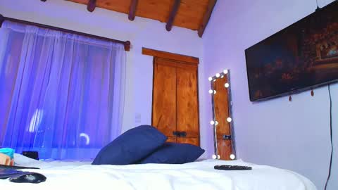 Isa online show from 11.21.25