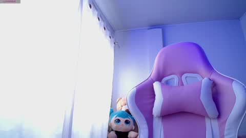 Isabella  online show from 02.22.25