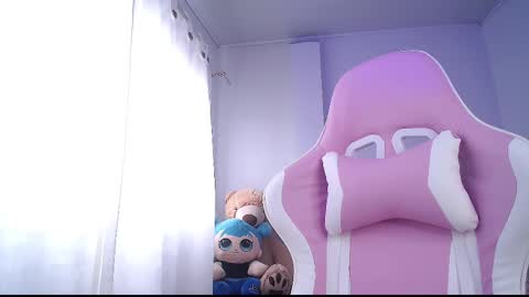 Isabella  online show from 02.25.25